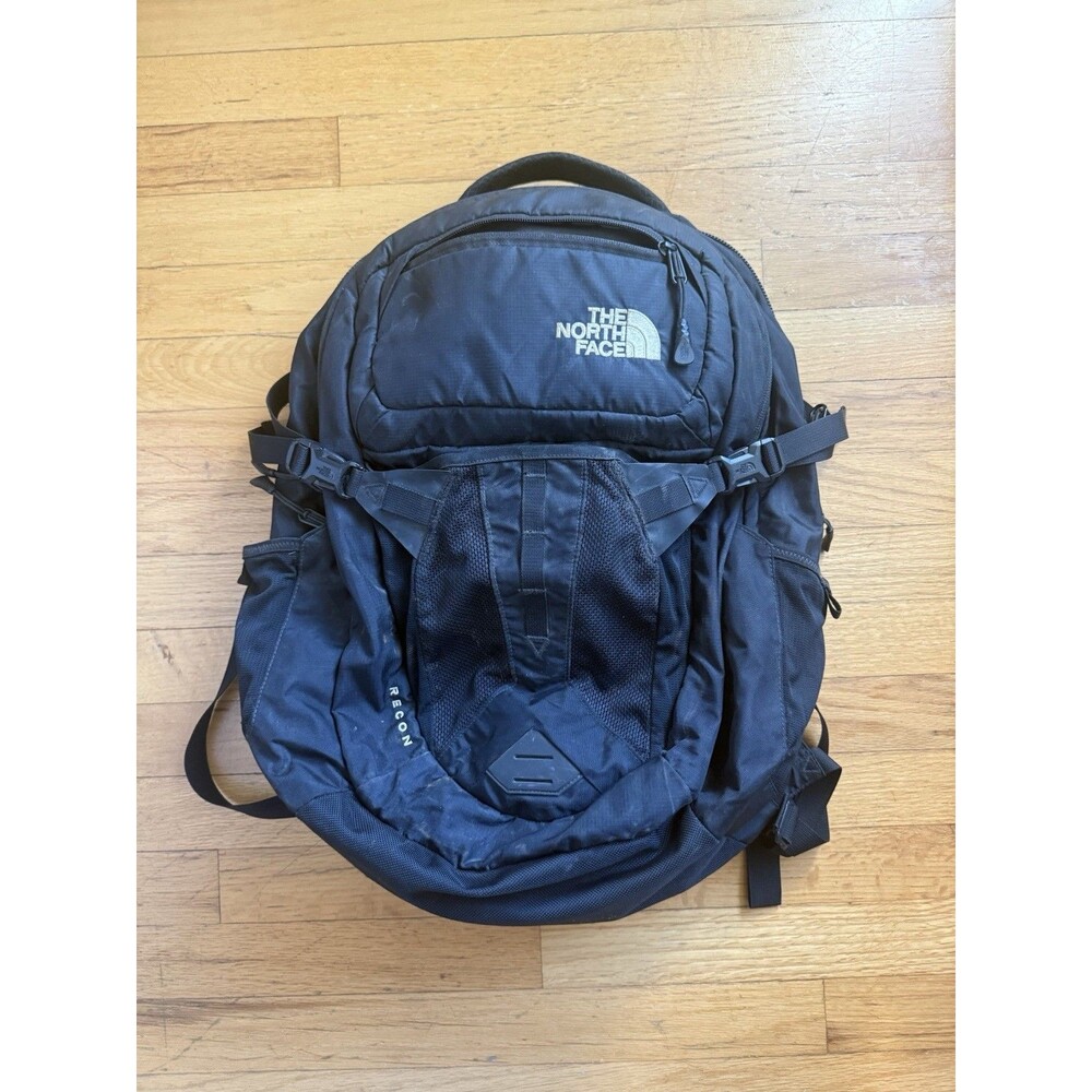The North Face Recon Backpack 30L Black Day Travel Hiking Laptop